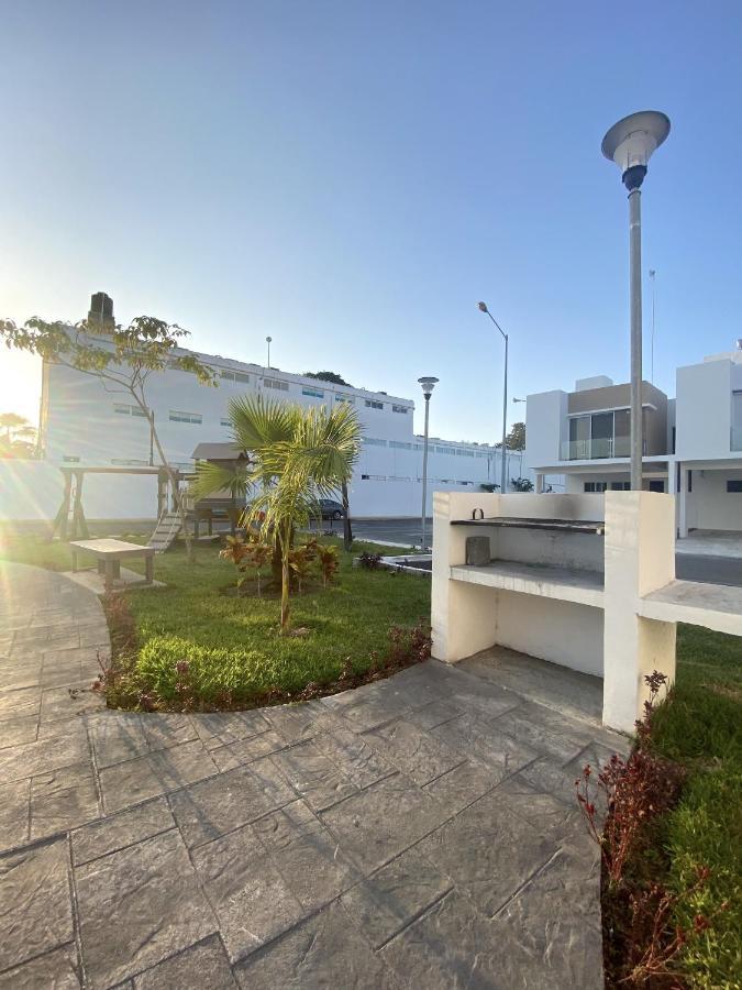 Willa Casa Familiar Cerca De La Playa Con Terraza Privada Cancún Zewnętrze zdjęcie